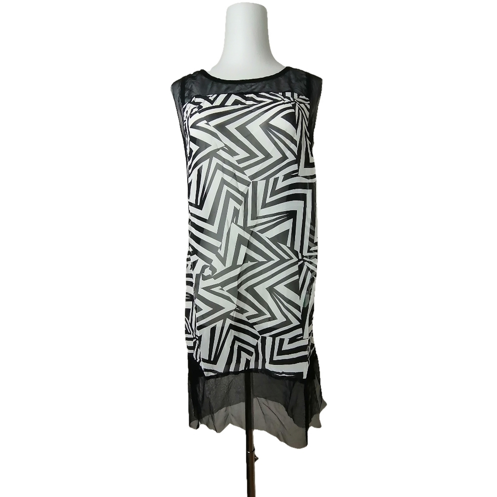 🐝 black and white chiffon and mesh sleeveless dress by Kary